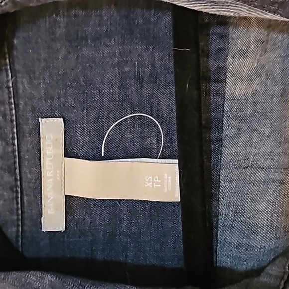 'Banana Republic' Denium Shirt, Size X-Small - Picture 3 of 3